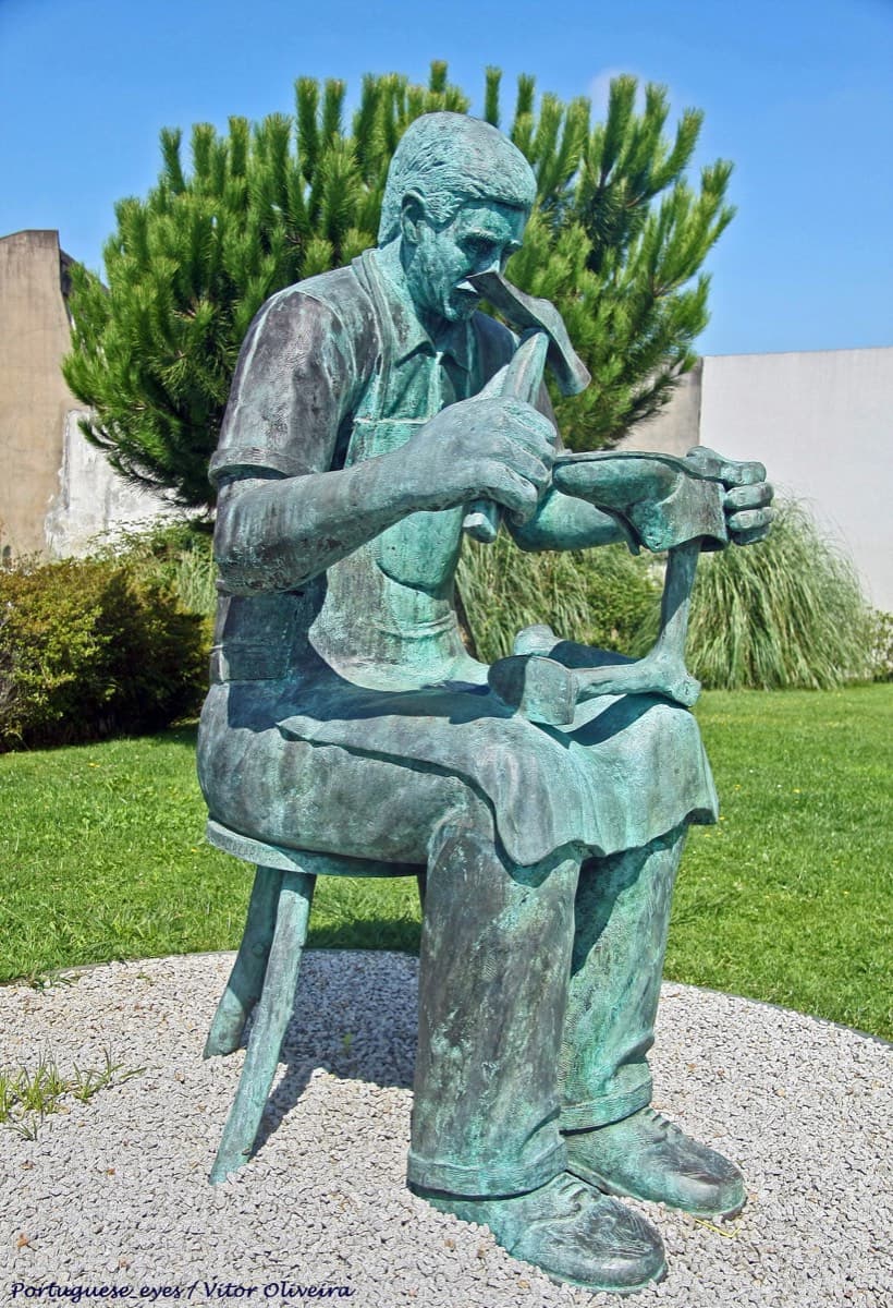 Monumento ao Sapateiro, São João da Madeira — Vitor Oliveira